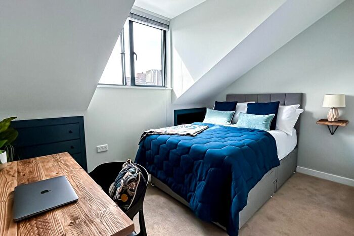 1 Bedroom Terraced House To Rent In West Street, Bristol, BS2