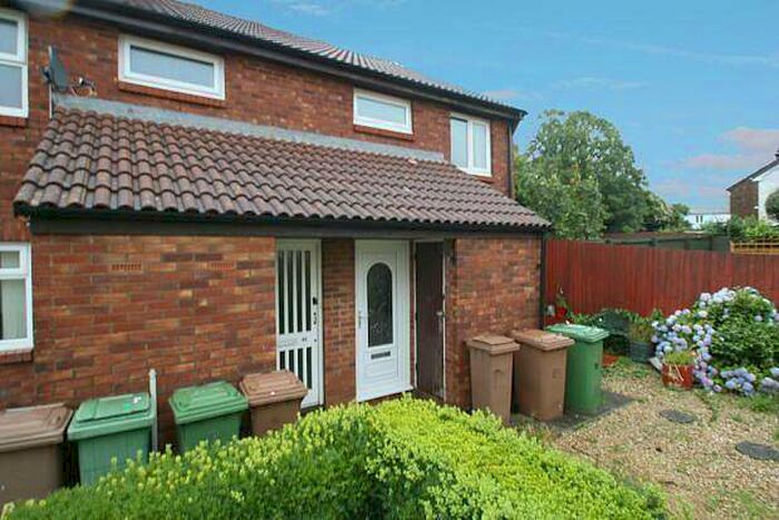 1 Bedroom Flat To Rent In Buddle Close, Plymstock, Plymouth, PL9