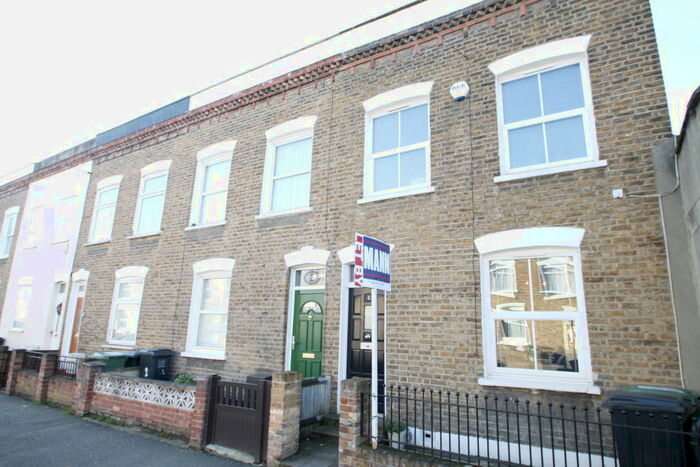 3 Bedroom House To Rent In Watlington Grove, Sydenham, SE26