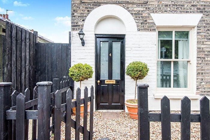 2 Bedroom End Of Terrace House To Rent In Leicester Street, Norwich, Norfolk, NR2