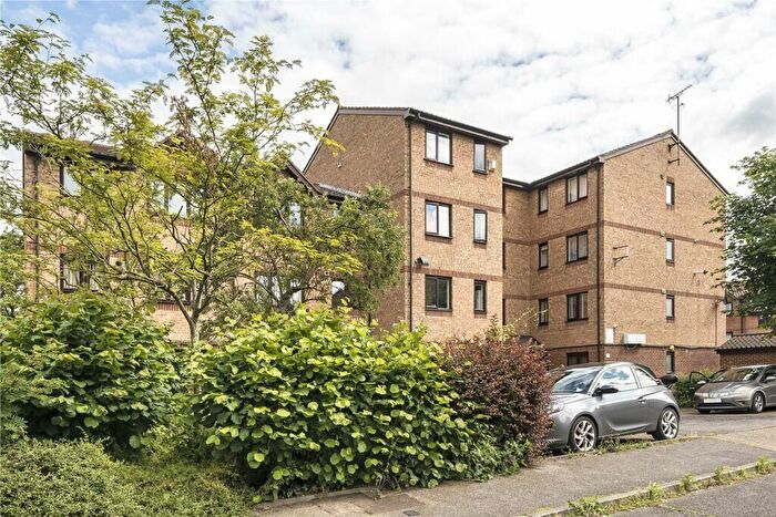 1 Bedroom Apartment To Rent In Bridge Meadows, London, SE14
