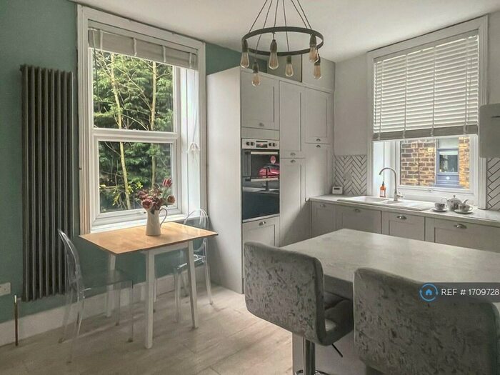 3 Bedroom Semi-Detached House To Rent In New Marsh, Sowerby Bridge, HX6