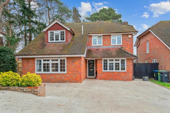 4 Bedroom Country House To Rent In Hedgerley Lane, Beaconsfield, HP9