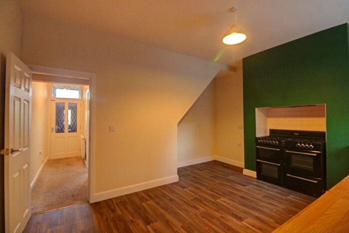 3 Bedroom End Of Terrace House For Sale In Bradley Fold Road, Bolton, BL2