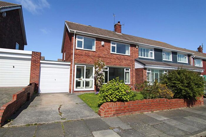 3 Bedroom Semi Detached House For Sale In Tenbury Crescent, North Shields, NE29
