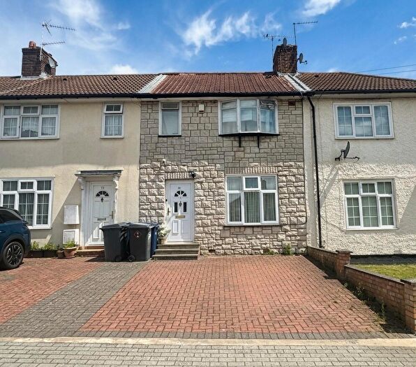 3 Bedroom Terraced House For Sale In Littlefield Road, HA8