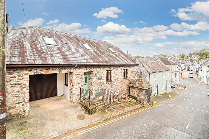 3 Bedroom Character Property For Sale In Galpin Street, Modbury, Ivybridge, PL21