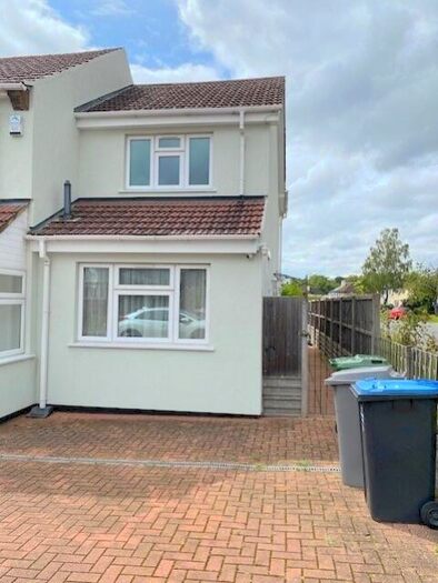 1 Bedroom Flat To Rent In Preston Hill, Harrow, Greater London, HA3
