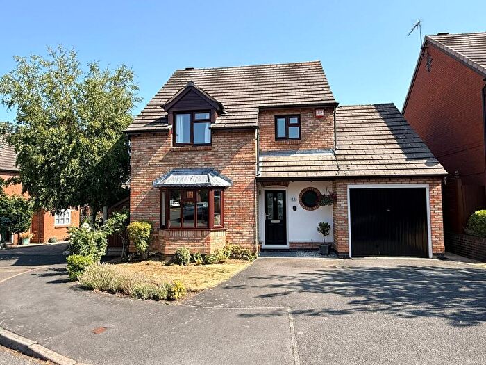 3 Bedroom Detached House For Sale In Elliot Close, Oadby, LE2