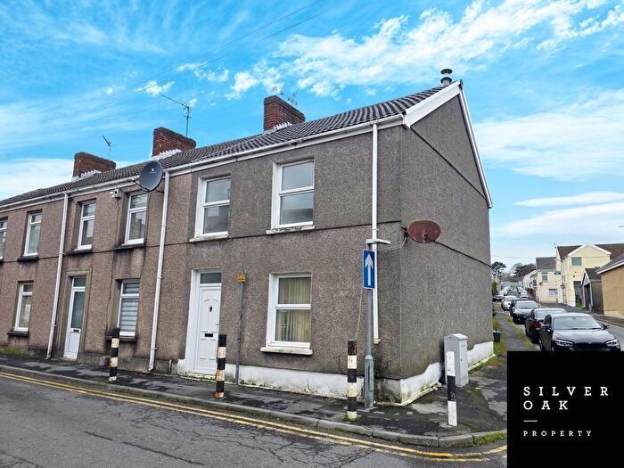 3 Bedroom End Terrace House For Sale In Prospect Place, Llanelli, Carmarthenshire, SA15