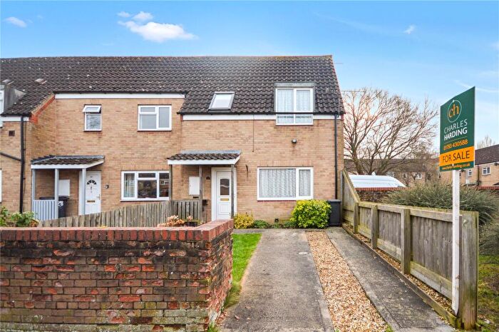 3 Bedroom End Of Terrace House For Sale In Godolphin Close, Freshbrook, Swindon, Wiltshire, SN5