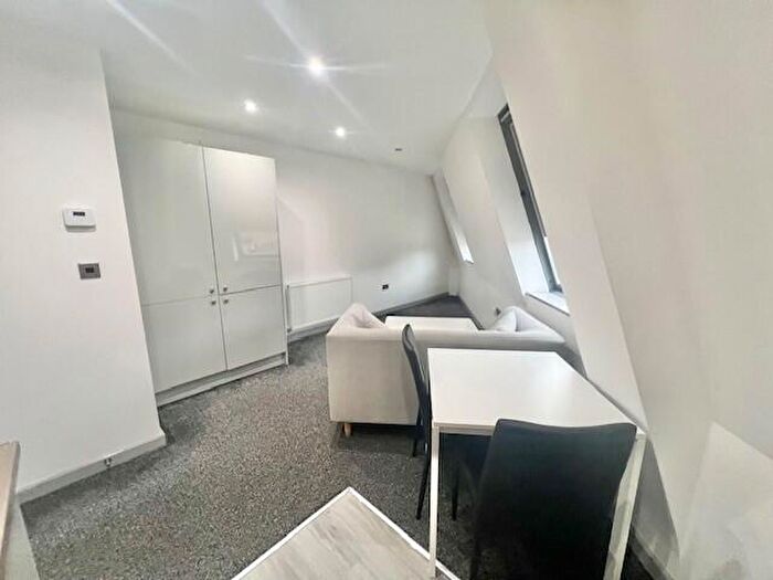 1 Bedroom Apartment To Rent In Halifax House, Blackwall, Halifax, HX1