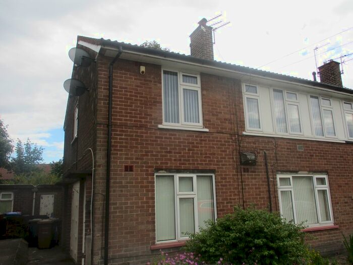 2 Bedroom Flat To Rent In Springside Avenue, Worsley, M28