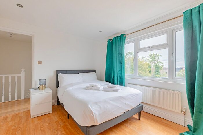 4 Bedroom Terraced House To Rent In Grange Park Road, London, E10