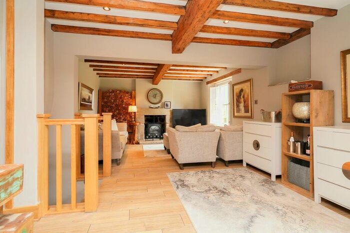 5 Bedroom Detached House For Sale In Fulwood Lane, Sheffield, S10