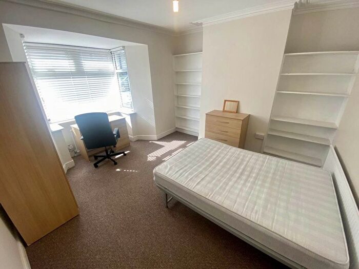 3 Bedroom Property To Rent In Rhyddings Park Road, Brynmill, Swansea, SA2