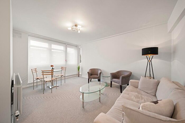 1 Bedroom Flat For Sale In Albany Street, London, NW1