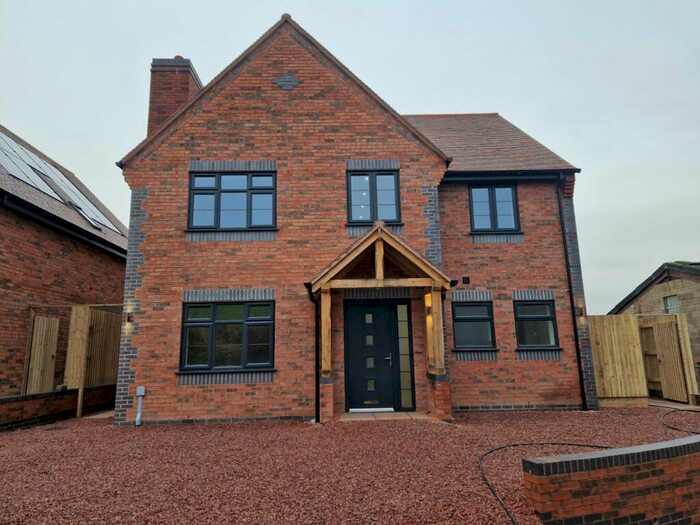 4 Bedroom Detached House To Rent In Staple Flat, Lickey End, Bromsgrove, Worcestershire, B60