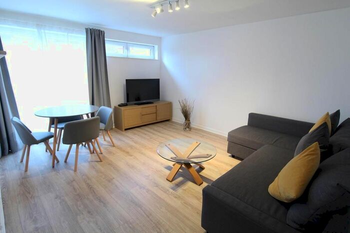 2 Bedroom Flat To Rent In Mearns Street, First Floor, AB11