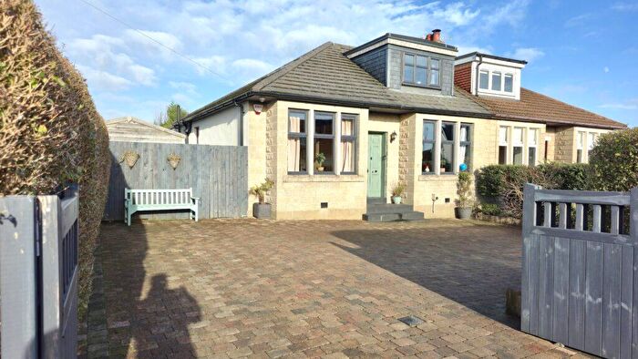 4 Bedroom Semi-Detached Bungalow For Sale In Kenmure Crescent Bishopbriggs, G64