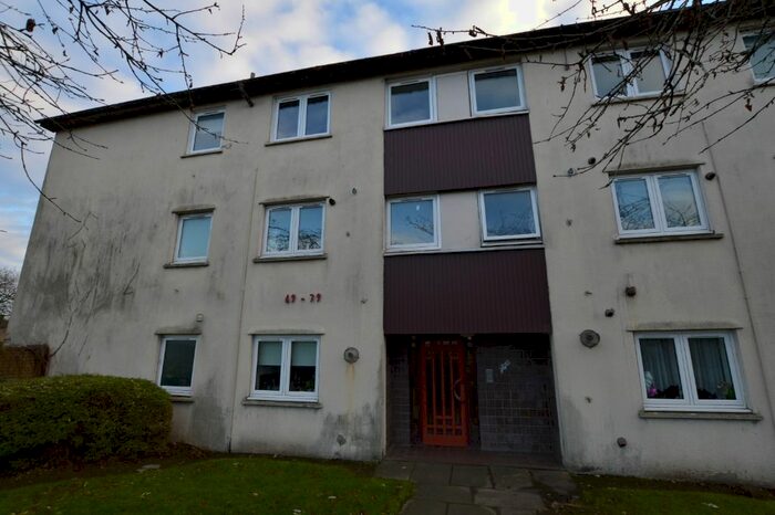 2 Bedroom Flat To Rent In Church Street, Glenrothes, KY7