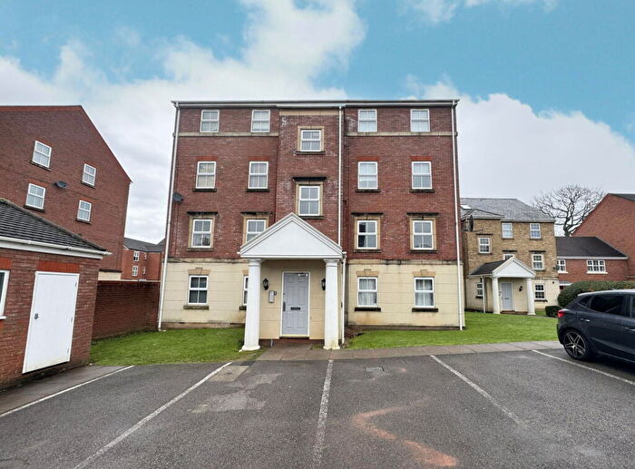 2 Bedroom Apartment For Sale In Old Dickens Heath Road, Dickens Heath, B90