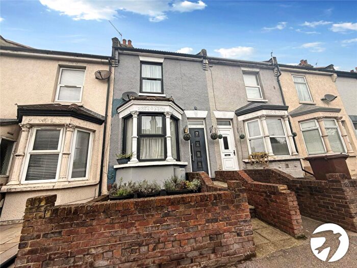 3 Bedroom Terraced House To Rent In Frindsbury Road, Strood, Rochester, Kent, ME2