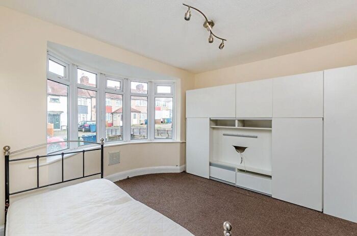 Maisonette To Rent In Dudley Road, South Harrow, Harrow, HA2