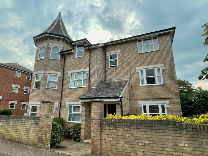 2 Bedroom Flat To Rent In Oxford Court, Oxford Road, Colchester, CO3