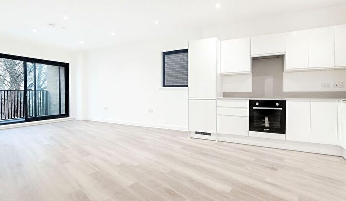 1 Bedroom Flat To Rent In C Maybank Road, London, E18
