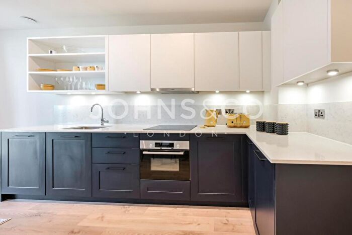 1 Bedroom Apartment To Rent In Redwood Tower, Affinity View, London, E14