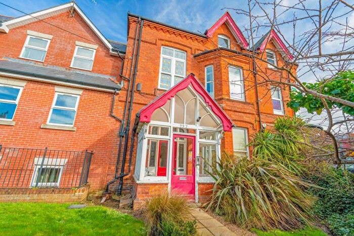 1 Bedroom Flat To Rent In Holdenhurst Road, Bournemouth, BH8