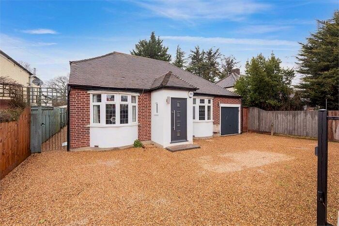 3 Bedroom Detached House For Sale In Uxbridge Road, Iver Heath, SL0