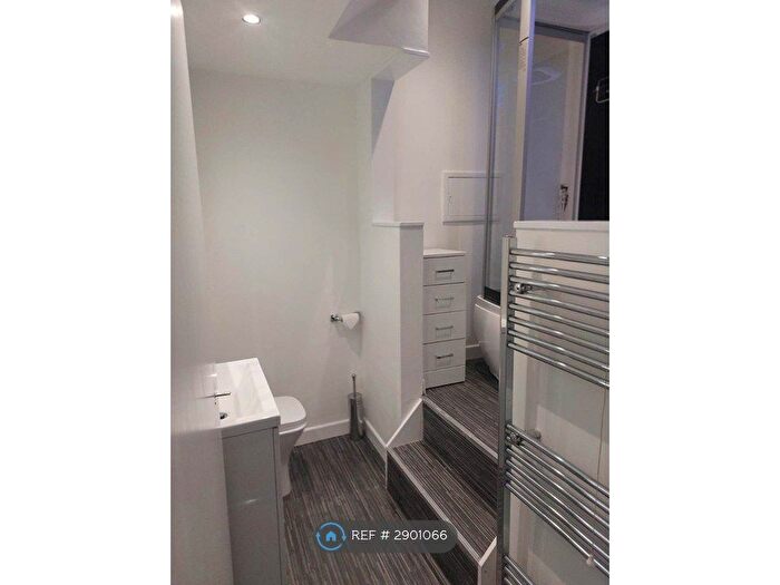 1 Bedroom Flat To Rent In Lucerne, Ilfracombe, EX34
