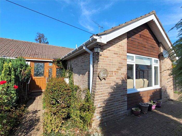 3 Bedroom Bungalow For Sale In Tewkesbury Avenue, Fareham, Hampshire, PO15