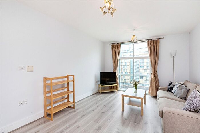 1 Bedroom Flat To Rent In Warwick Building, Queenstown Road, London, SW11