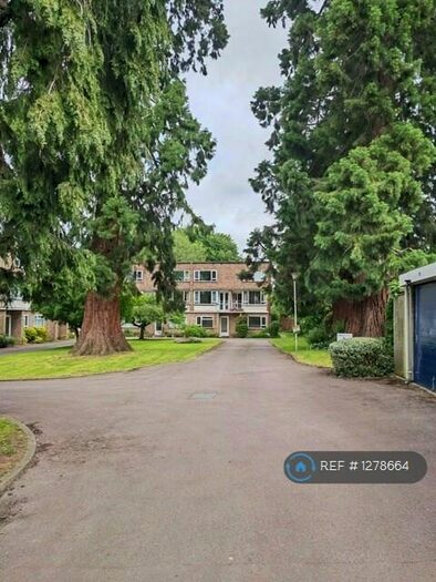 2 Bedroom Flat To Rent In Battledown, Cheltenham, GL52