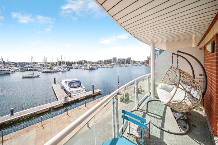 2 Bedroom Apartment For Sale In Neptune Square, Ipswich, IP4