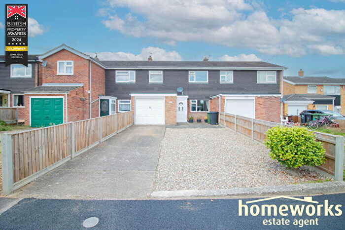 3 Bedroom Terraced House For Sale In Colleen Close, Dereham, NR19