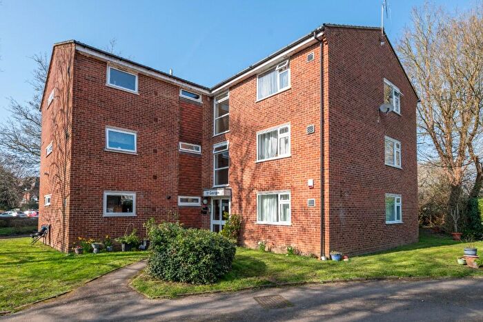1 Bedroom Flat For Sale In Horley, RH6