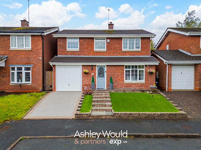 4 Bedroom Detached House For Sale In Camino Road, Birmingham, B32