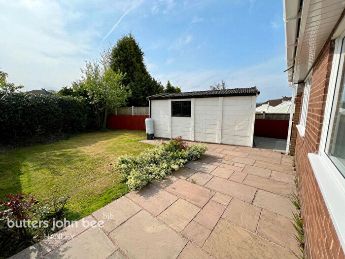 2 Bedroom Semi-Detached Bungalow For Sale In Wallis Way, Stoke On Trent, ST2