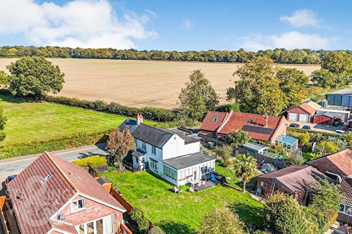 5 Bedroom Detached House For Sale In Post Office Road, Little Plumstead, Norwich, NR13