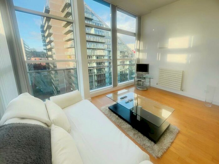 1 Bedroom Apartment To Rent In Century Buildings, St. Marys Parsonage, Manchester, M3