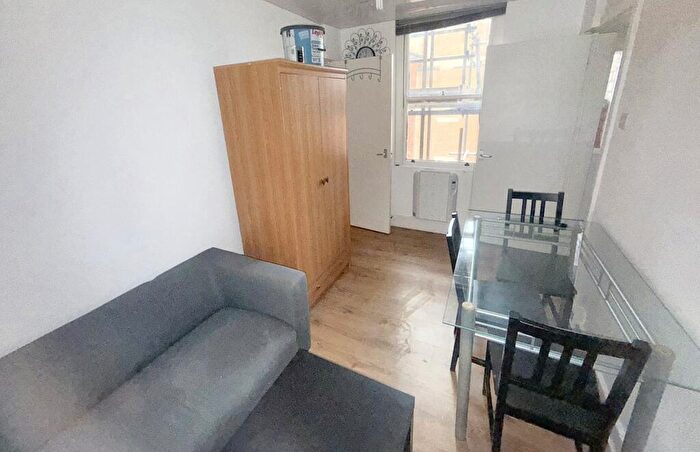 1 Bedroom Flat For Sale In Park View Court, Bath Street, Nottingham, Nottinghamshire, NG1