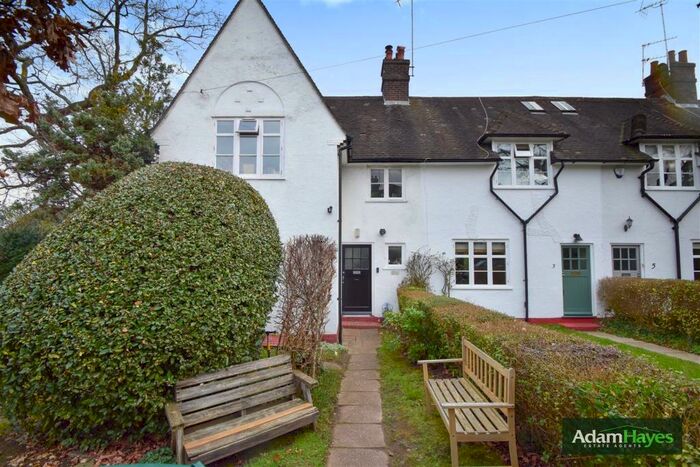 2 Bedroom End Of Terrace House To Rent In Wordsworth Walk, Hampstead Garden Suburb, NW11