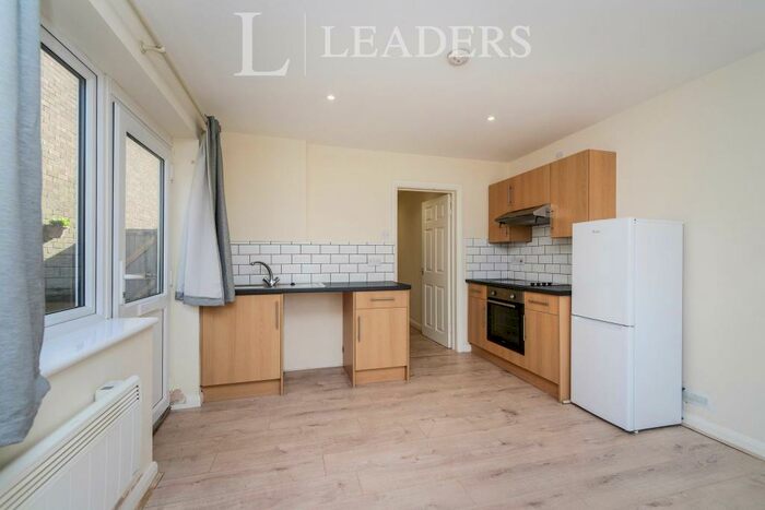 1 Bedroom Flat To Rent In The Parade, Hangleton Road, Hove, BN3