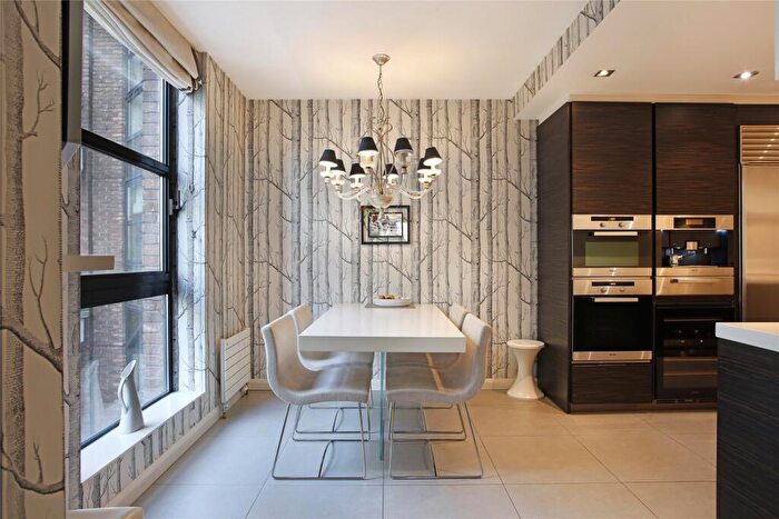 4 Bedroom Flat To Rent In Anhalt Road, Battersea, SW11