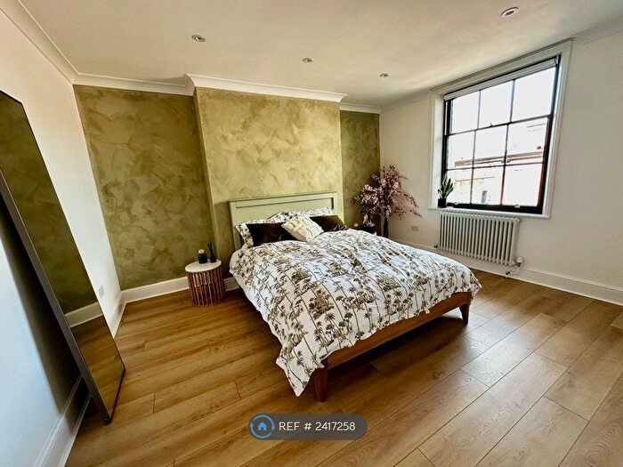 2 Bedroom Flat To Rent In Church Terrace, Leamington Spa, CV31