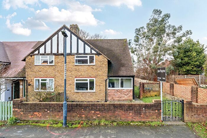 3 Bedroom Detached House For Sale In Eltham Palace Road, London, SE9